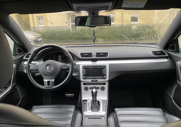 Volkswagen Passat cena 46500 przebieg: 301000, rok produkcji 2013 z Poznań małe 106